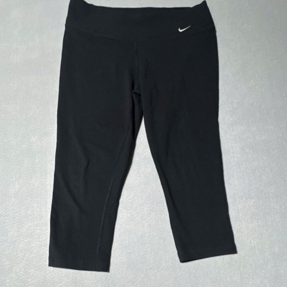 Nike Dri-FIT Women's Black Capri Leggings Large Activewear Athletic Stretch